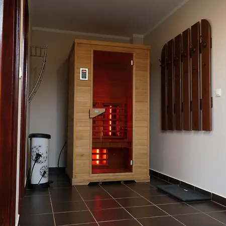 Eplenyi Apartmanhaz Exterior foto