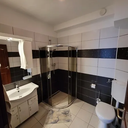 Eplenyi Apartmanhaz Exterior foto