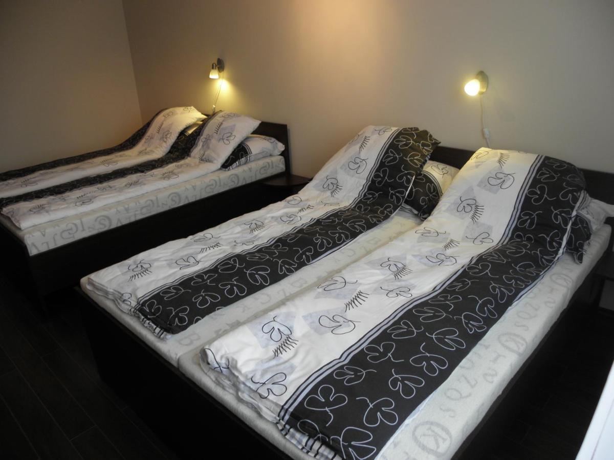 Eplenyi Apartmanhaz *